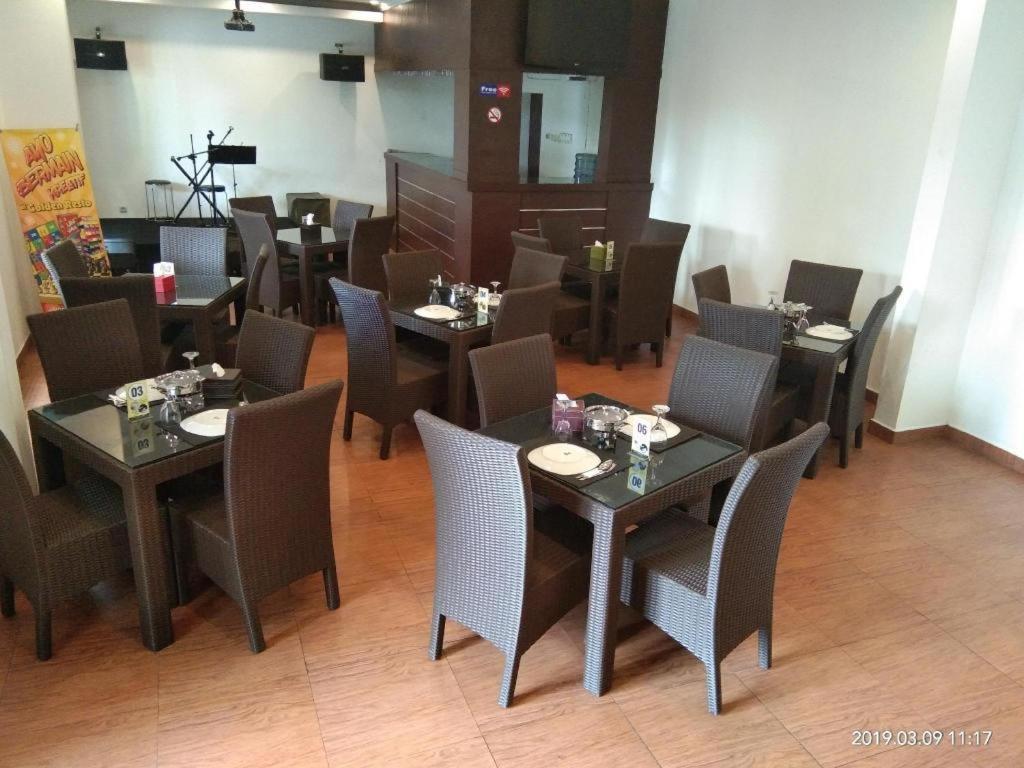 Charaka Cianjur Hotel 3*